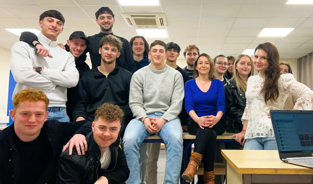 Photo de groupe avec mes alternants BTS MCO